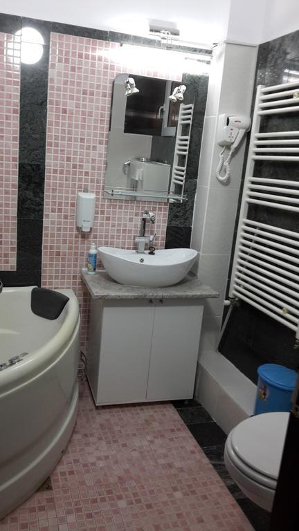 Carmen Studio Otopeni Εξωτερικό φωτογραφία