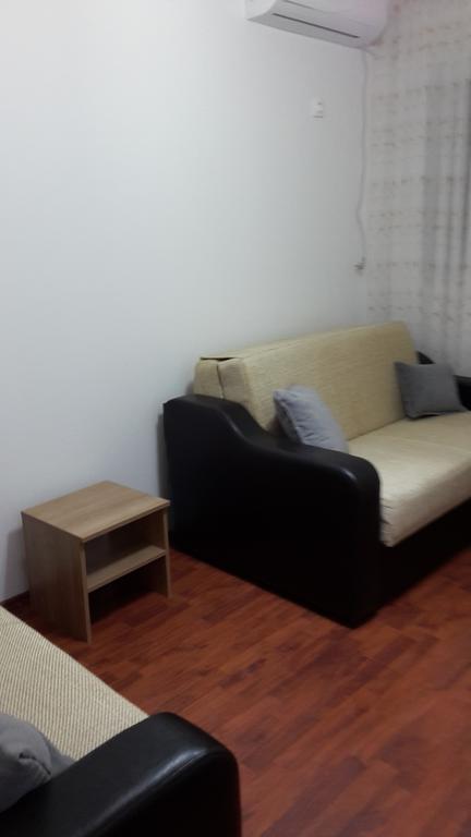 Carmen Studio Otopeni Εξωτερικό φωτογραφία